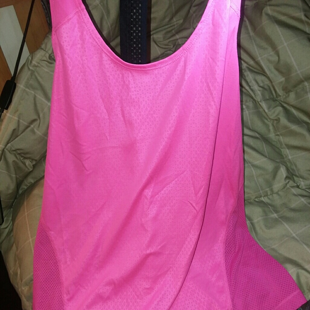 Workout/Active Wear - Picture 3 of 6